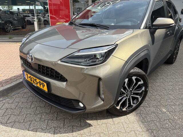 Toyota YARIS 1.5 Hybrid Dynamic | Trekhaak | NL auto | All-season banden