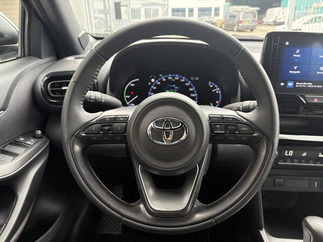 Toyota YARIS 1.5 Hybrid Dynamic | Trekhaak | NL auto | All-season banden