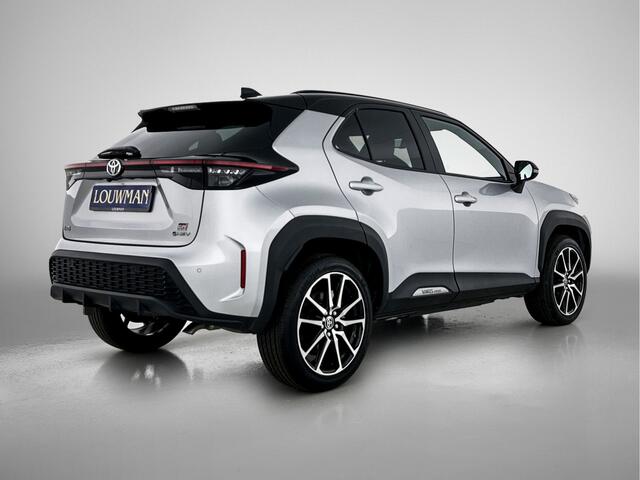 Toyota YARIS Cross 1.5 Hybrid 130 GR Sport | Blindspot | Stoelverwarming + Stuurverwarming | Navigatie |