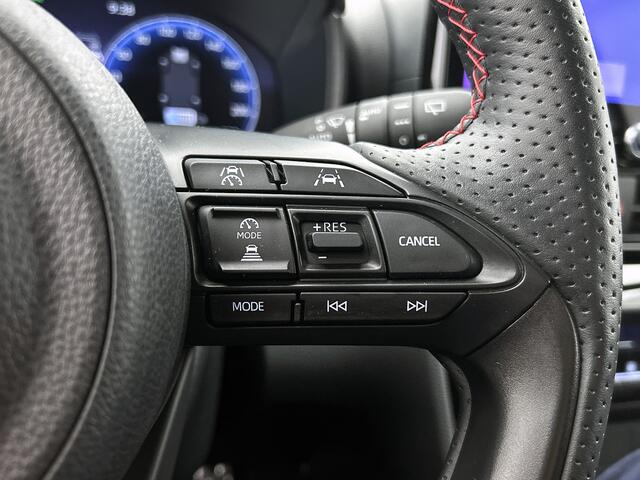 Toyota YARIS Cross 1.5 Hybrid 130 GR Sport | Blindspot | Stoelverwarming + Stuurverwarming | Navigatie |