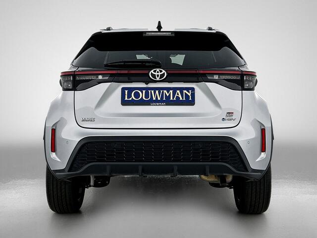 Toyota YARIS Cross 1.5 Hybrid 130 GR Sport | Blindspot | Stoelverwarming + Stuurverwarming | Navigatie |