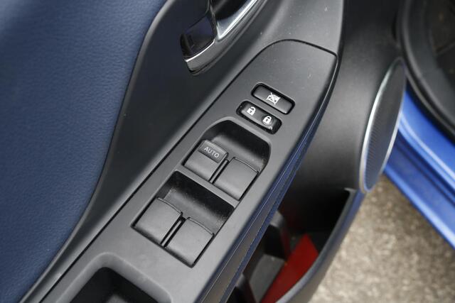 Toyota YARIS 1.5 Hybrid Bi-Tone Plus