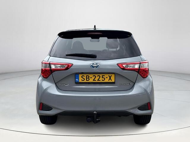 Toyota YARIS 1.5 Hybrid Bi-Tone Plus **NAVIGATIE/ PANORAMA DAK/ KEYLESS/ GARANTIE**