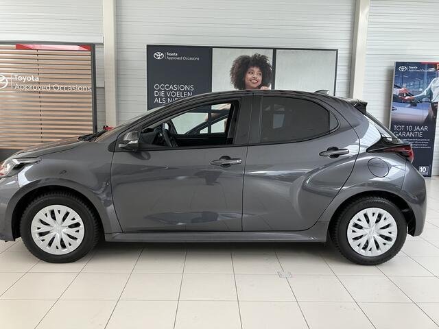 Toyota YARIS 1.5 Hybrid 115 Comfort | stoelverwarming | parkeersensoren | getinte ruiten | All season banden |