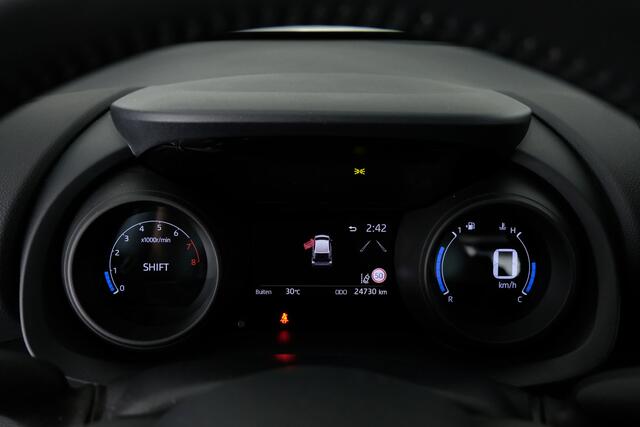 Toyota YARIS 1.5 VVT-i Dynamic | CAMERA | NAVI | CRUISE |