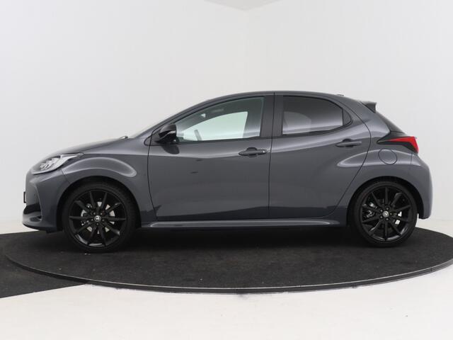 Toyota YARIS 1.5 Hybrid 130 GR Sport | NIEUW & DIRECT LEVERBAAR | incl. alle acties | Panoramadak | Winter Pakket |