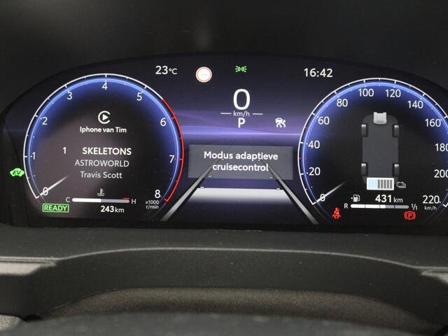 Toyota YARIS 1.5 Hybrid 130 GR Sport | NIEUW & DIRECT LEVERBAAR | incl. alle acties | Panoramadak | Winter Pakket |