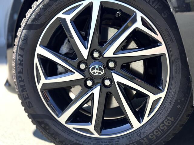 Toyota YARIS 1.5 Hybrid 115 Comfort | NAVI CARPLAY CAMERA ZGAN!