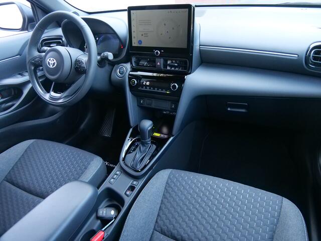 Toyota YARIS Cross 1.5 Hybrid 130 Pk Teamplayer Automaat Apple Carplay / DAB / Camera / Stoelverwarming