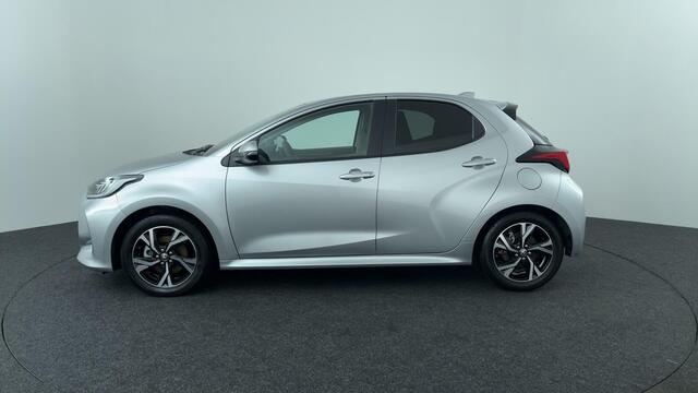 Toyota YARIS 1.5 Hybrid 115 First Edition