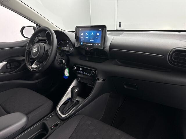 Toyota YARIS 1.5 Hybrid 115 Business | Parkeersensoren voor + achter | Stuurverwarming | Stoelverwarming