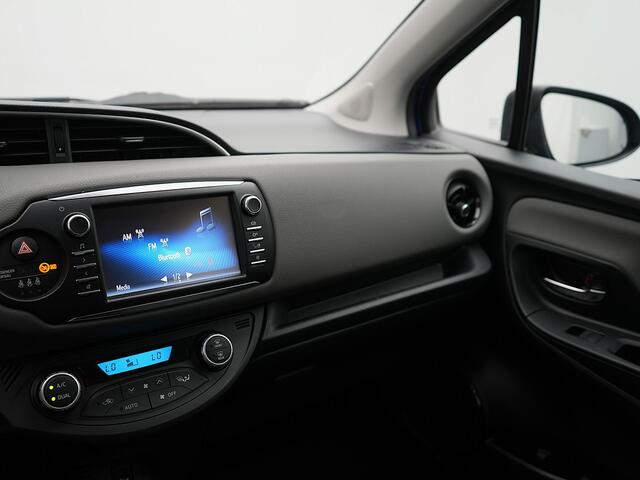 Toyota YARIS 1.5 Hybrid Active | NL Auto | Dealeronderhouden | LM Velgen |