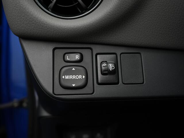 Toyota YARIS 1.5 Hybrid Active | NL Auto | Dealeronderhouden | LM Velgen |