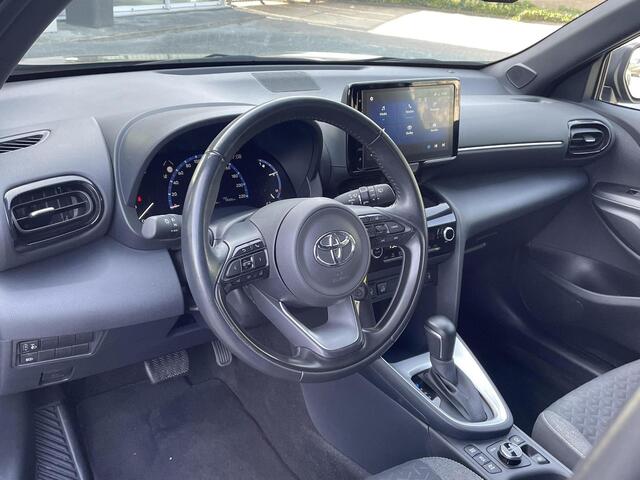 Toyota YARIS Cross 1.5 Hybrid Dynamic Ultimate 4X4 **PARKEERSENSOREN/ STOELVERWARMING/ NAVIGATIE**