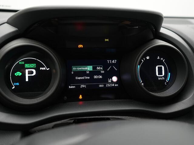 Toyota YARIS 1.5 Hybrid First Edition | Navigatie | NL Auto | Dealeronderhouden |