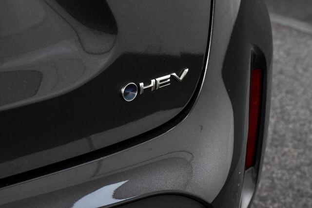 Toyota YARIS Cross 1.5 Hybrid 115 First Edition (Nieuw model) | Dig.Cockpit | Adapt.Cruise | Stoelverwarming | Camera | PDC | App.Connect | Auto.Airco | LM 17" | 8010