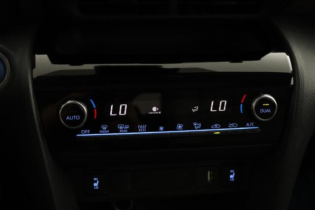 Toyota YARIS Cross 1.5 Hybrid Adventure | Stuur- stoel en voorruitverwarming | 360 graden camera | Electrische achterklep |