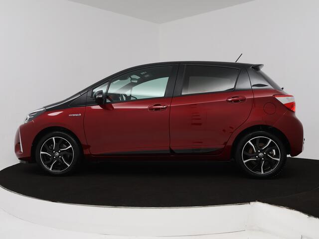 Toyota YARIS 1.5 Hybrid Bi-Tone