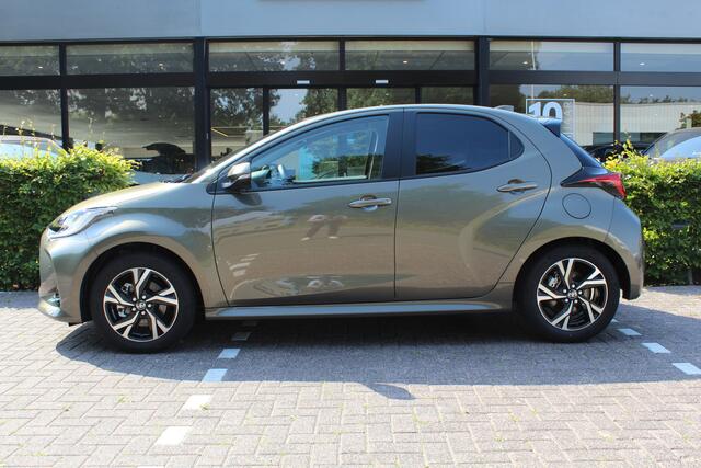 Toyota YARIS 1.5 Hybrid 115 Dynamic Comfort | Rijklaar | Stuur/Stoel-verwarming | Dodehoekdetectie | Apple/Android | PDC | Camera