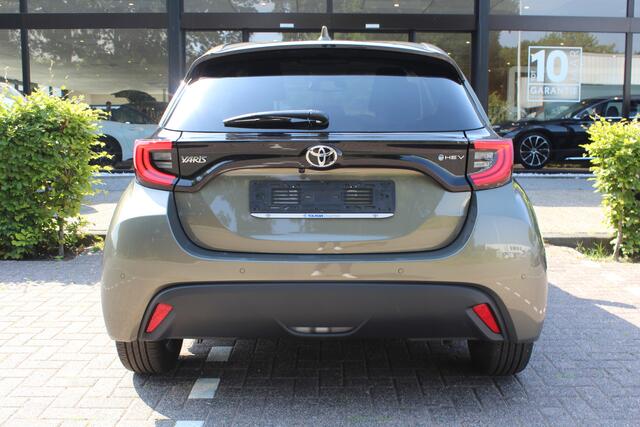 Toyota YARIS 1.5 Hybrid 115 Dynamic Comfort | Rijklaar | Stuur/Stoel-verwarming | Dodehoekdetectie | Apple/Android | PDC | Camera