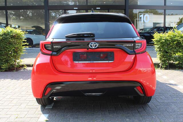 Toyota YARIS 1.5 Hybrid Launch Edition Bi-Tone | Rijklaar | HUD | Stoel/Stuur-verwarming | Apple/Android | Camera