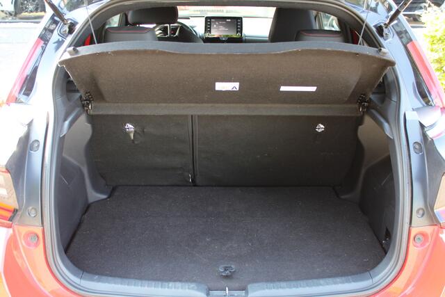 Toyota YARIS 1.5 Hybrid Launch Edition Bi-Tone | Rijklaar | HUD | Stoel/Stuur-verwarming | Apple/Android | Camera