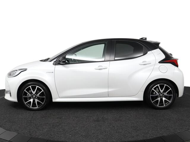 Toyota YARIS 1.5 Hybrid Executive | Trekhaak | Parkeersensoren | Apple Carplay/Android Auto | Stoelverwarming |