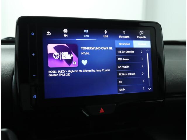 Toyota YARIS Cross 1.5 Hybrid Explore | Parkeer sensoren | Navigatie | Stoelverwarming |