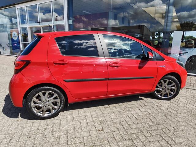 Toyota YARIS 1.5 Hybrid Dynamic | Pano | Trekhaak | Navi | Cruise Control