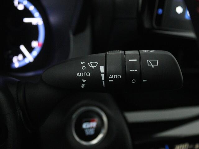 Toyota YARIS Cross 1.5 Hybrid GR Sport | Navigatie | PDC V+A |