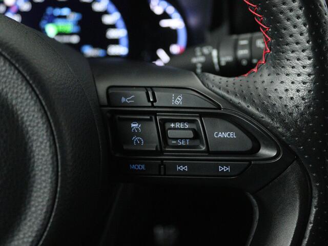 Toyota YARIS Cross 1.5 Hybrid GR Sport | Navigatie | PDC V+A |