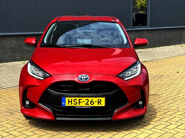 Toyota YARIS 1.5 Hybrid Dynamic Head up, Navi