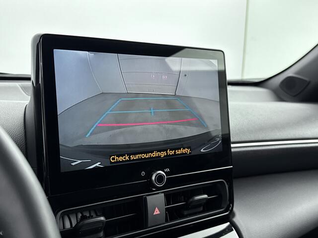 Toyota YARIS Cross 1.5 Hybrid 115 First Edition | Apple Carplay/Android Auto | Stoel-/Stuur verwarming | Parkeersensoren | Metaallak |