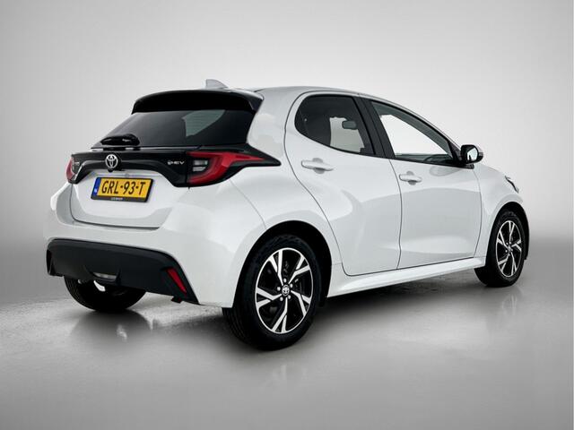 Toyota YARIS 1.5 Hybrid 115 First Edition | Navigatie | 16" Lichtmetalen velgen " |