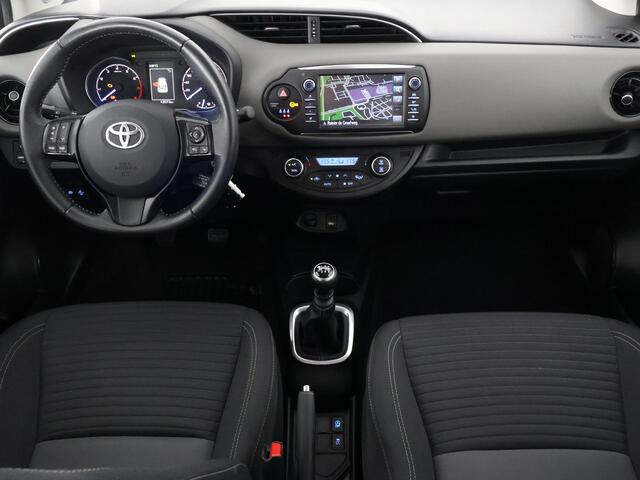 Toyota YARIS 1.5 VVT-i Active | Navigatie | 1e eigenaar | Camera | Cruise Control |