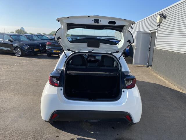 Toyota YARIS 1.5 Hybrid 115 Active Apple Carplay/ Android auto Navigatie, Achteruitrijcamera, Adaptieve cruise control, BTW-auto