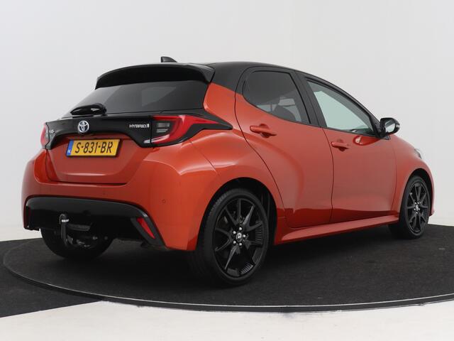 Toyota YARIS 1.5 Hybrid Executive | Afneembare trekhaak | 17'' LM velgen | Stoelverwarming | Full map navigatie |