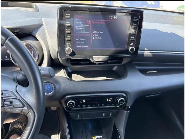 Toyota YARIS 1.5 Hybrid Launch Edition Head up display | Adaptive Cruise Control | Apple Carplay | Half Leder | Verwacht |