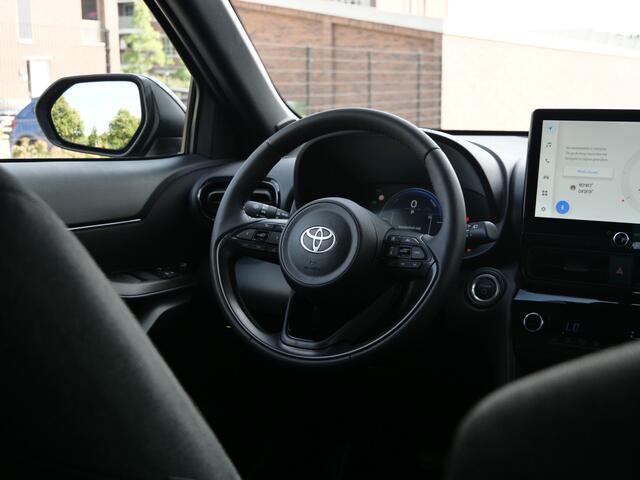 Toyota YARIS Cross 1.5 Hybrid 130 Pk Teamplayer Automaat Apple Carplay / DAB / Camera / Stoelverwarming