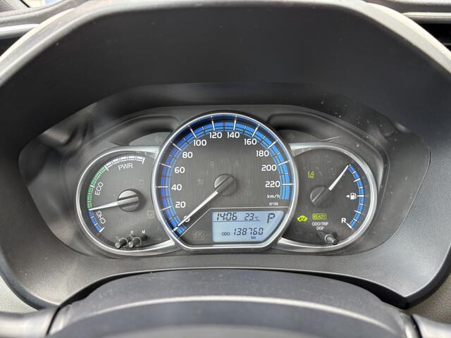 Toyota YARIS 1.5 Hybrid Dynamic Bi-tone | Leer | Panoramadak | achteruitrijca