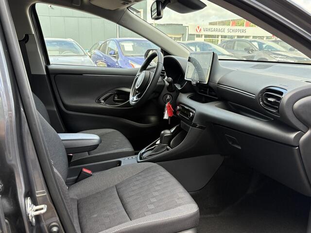 Toyota YARIS Business Plus