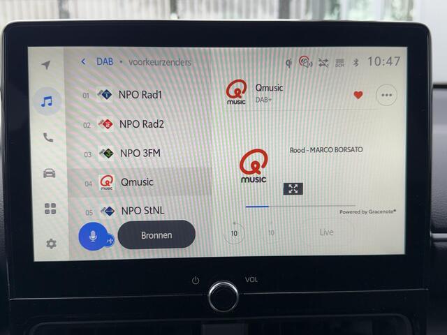 Toyota YARIS Cross 1.5 Hybrid 115 Dynamic **STOEL EN STUURWIELVERWARMING/ DODEHOEK DETECTIE/ PARKEERSENSOREN**