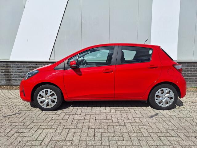 Toyota YARIS 1.5 VVT-i Aspiration | Climaat | Cruise | Trekhaak |