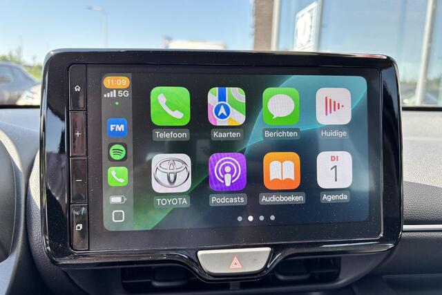 Toyota YARIS 1.5 Hybrid 115 Active Limited, Parkeersensoren, Stoelverwarming, Apple carplay, Android auto.