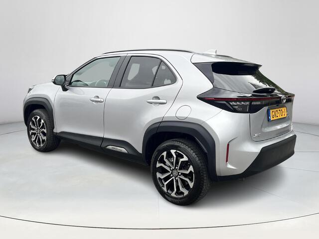 Toyota YARIS Cross 1.5 Hybrid 115 First Edition | Navigatie | Achteruitrijcamera | Stuurverwarming | Stoelverwarming