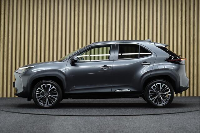 Toyota YARIS Cross 1.5 Hybrid 130 Executive Premium Pack | Facelift | Uit voorraad leverbaar | Elec. Achterklep | Winter-pakket | Safety-pakket