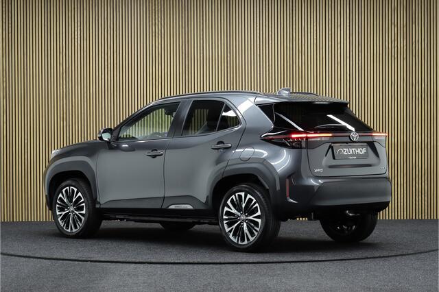 Toyota YARIS Cross 1.5 Hybrid 130 Executive Premium Pack | Facelift | Uit voorraad leverbaar | Elec. Achterklep | Winter-pakket | Safety-pakket