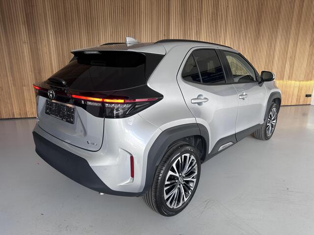 Toyota YARIS Cross 1.5 130pk Camera | Stoelverwarming | V+A parkeer