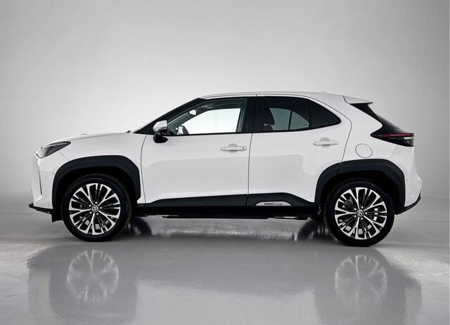 Toyota YARIS 1.5 Hybrid GR Sport Limited | Panoramadak | Head-up display | Stuurverwarming | Parkeersensoren | 360 graden camera |