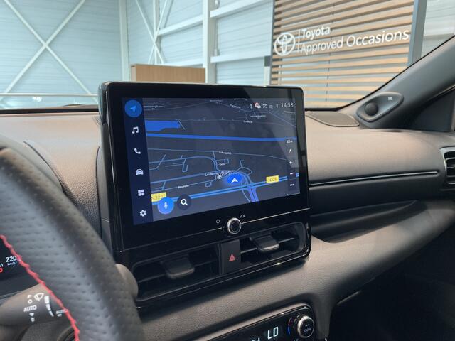 Toyota YARIS 1.5 Hybrid 130 GR Sport | Panoramadak | JBL | afneembare trekhaak |